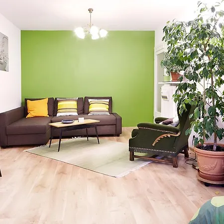 Lovely Garden Flat Near Royal Park *