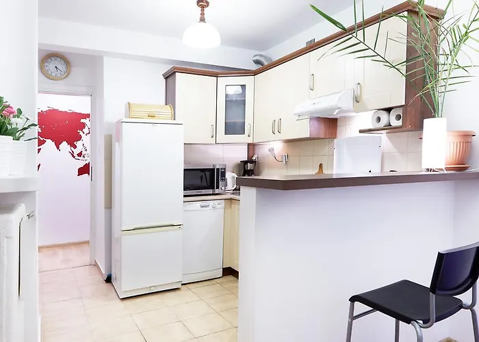 Lovely Garden Flat Near Royal Park * Warsaw
